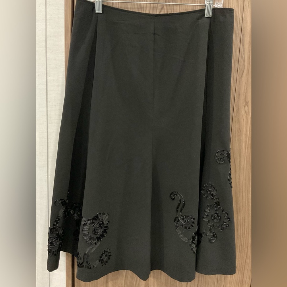 Camille La Vie Womens Long Black Lace Embroidered ZIP Back Skirt Size 10
